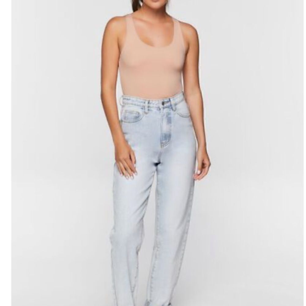 Scoop-Neck‎ Sleeveless Bodysuit Forever 21 Tank Bodysuit Nude Pale Pink Snap